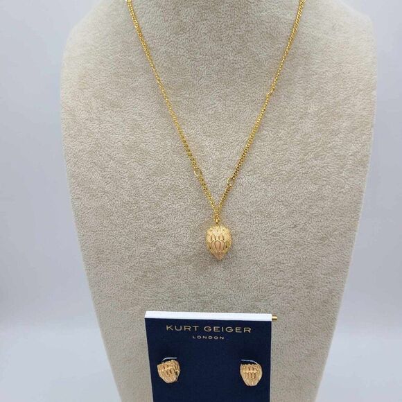 Kurt Geiger Pink Enamel Eagle Gold Tone Necklace & Earrings NWT!  NEW! - Picture 13 of 13